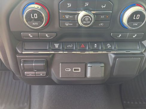 Used 2022 Chevrolet Silverado 3500 LT w/ Convenience Package image 25