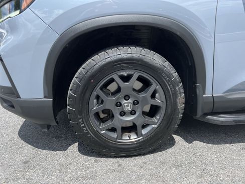 Used 2024 Honda Pilot TrailSport image 12