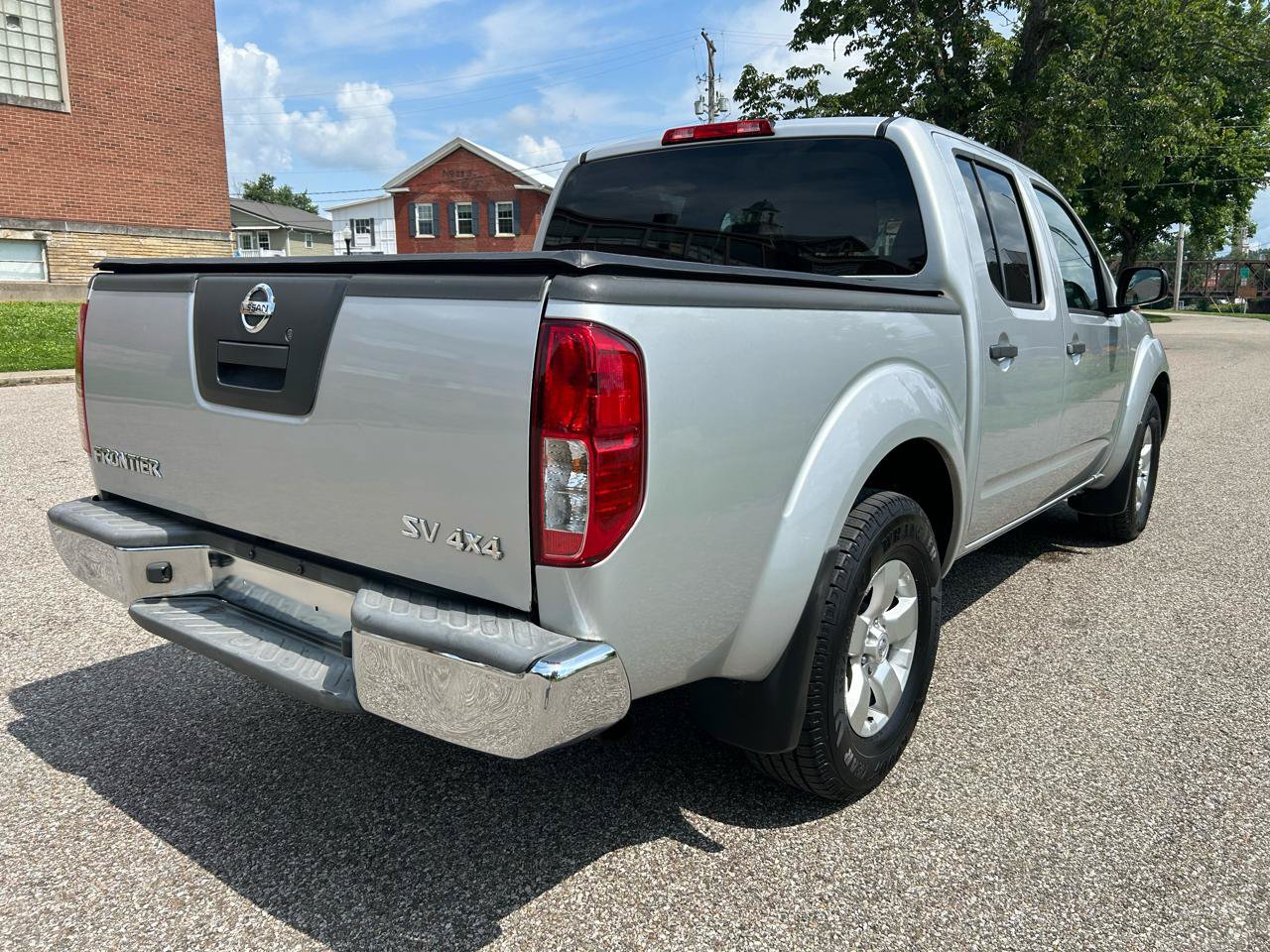 Used 2012 Nissan Frontier SV w/ SV Premium Utility Pkg AWD/4WD image 5