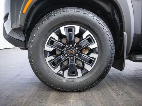 Used 2022 Nissan Frontier PRO-4X w/ Technology Package image 45