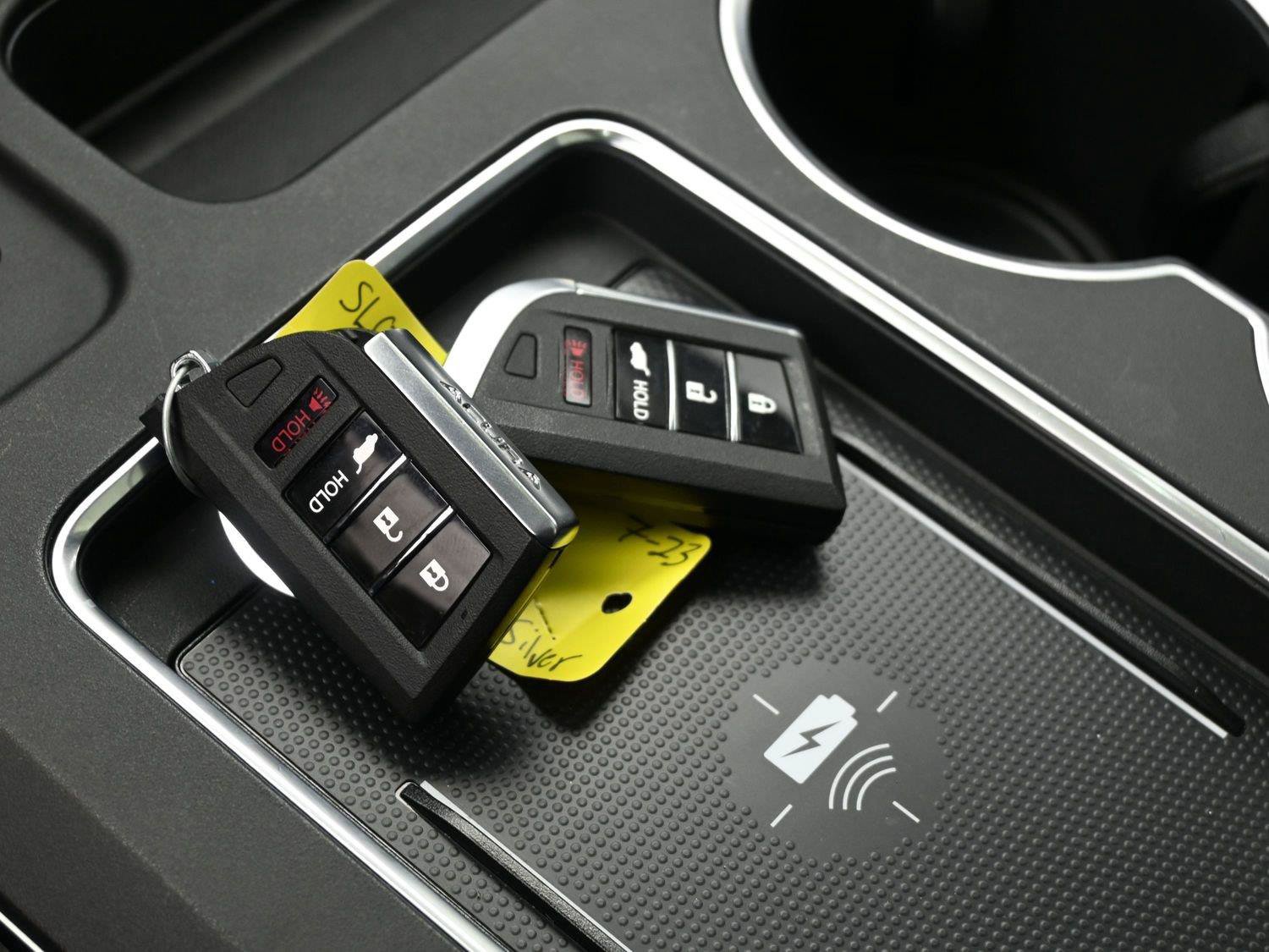 Certified 2025 Acura MDX SH-AWD image 6