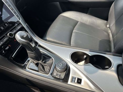Used 2019 INFINITI Q50 Luxe w/ Essential Package (3.0T Luxe) AWD/4WD image 27