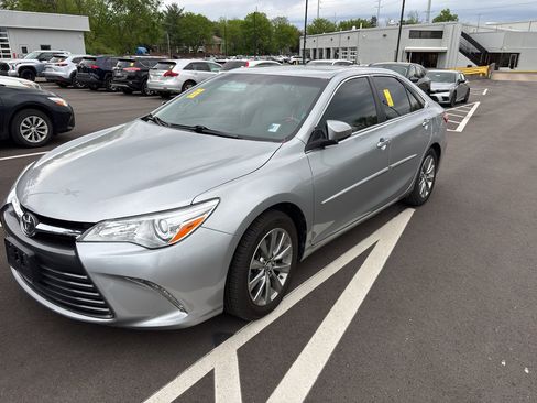 Certified 2017 Toyota Camry XLE w/ Moonroof Package image 3