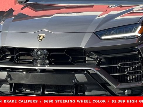 Used 2021 Lamborghini Urus image 4
