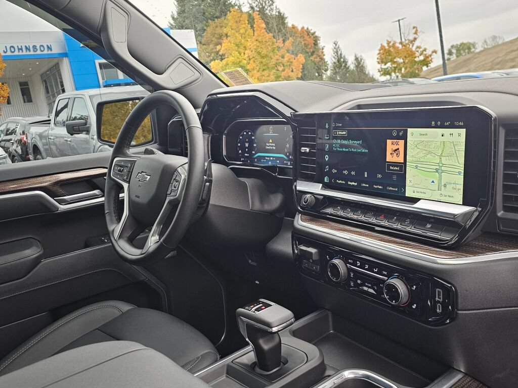 Certified 2026 Chevrolet Silverado 1500 RST AWD/4WD image 34