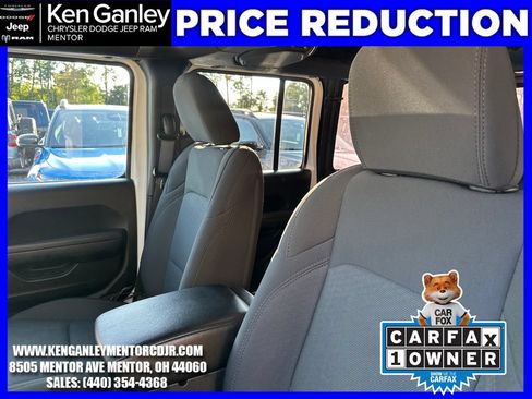 Used 2023 Jeep Wrangler Unlimited Sport AWD/4WD image 20