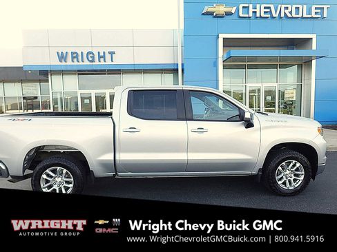 Used 2022 Chevrolet Silverado 1500 LT image 2