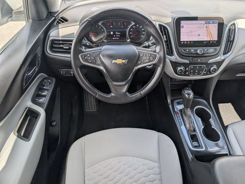 Used 2021 Chevrolet Equinox LT AWD/4WD image 17