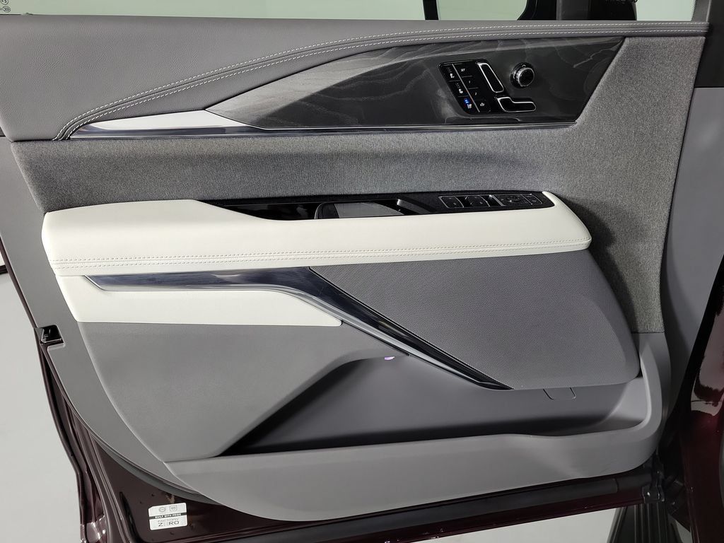 New 2026 Cadillac Escalade IQ Sport 1 w/ LPO, Floor Liner Package AWD/4WD image 18