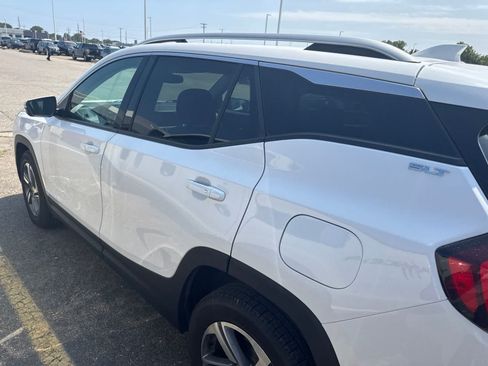 Used 2019 GMC Terrain SLT w/ Preferred Package AWD/4WD image 19