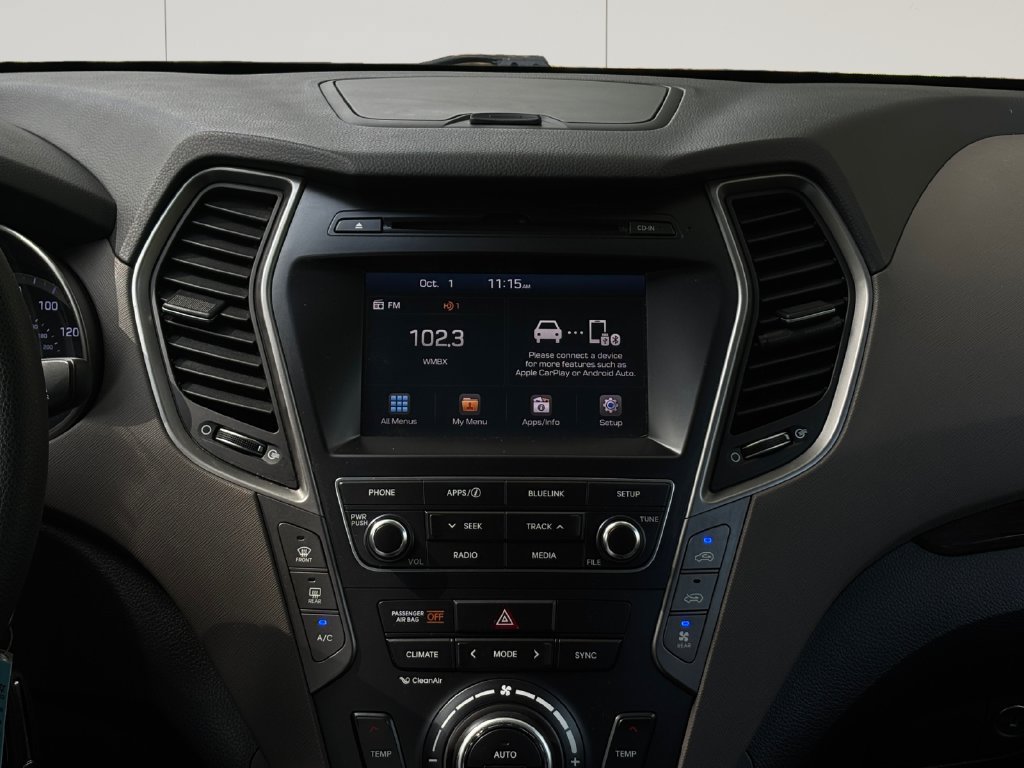 Used 2017 Hyundai Santa Fe SE FWD image 20