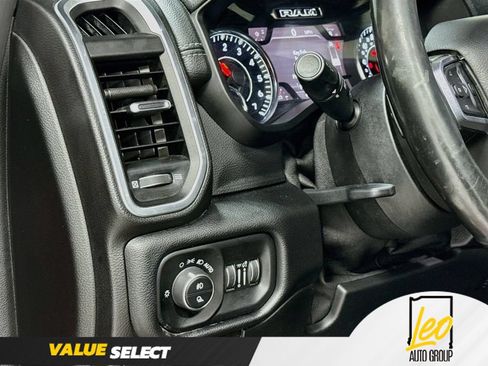 Used 2020 RAM 1500 Laramie AWD/4WD image 12