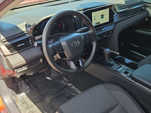 Used 2025 Toyota Camry LE FWD image 13
