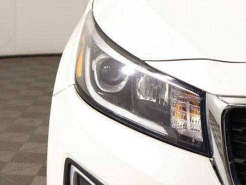 Used 2019 Kia Sedona EX image 12