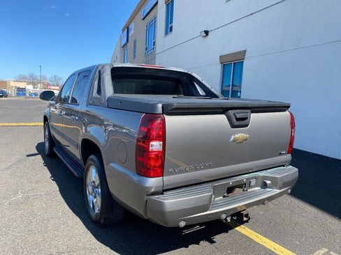 Used 2008 Chevrolet Avalanche LT w/ LT Preferred Equipment Group image 6