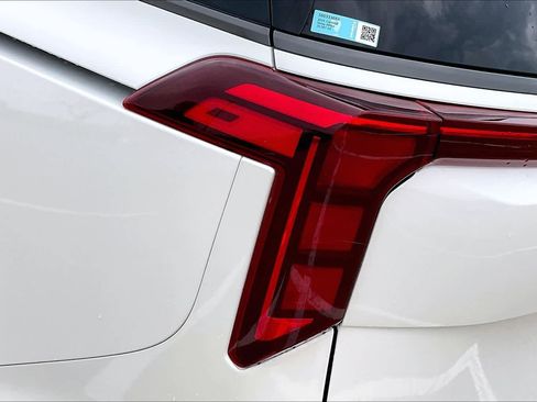 Certified 2025 Kia Carnival SX FWD image 31