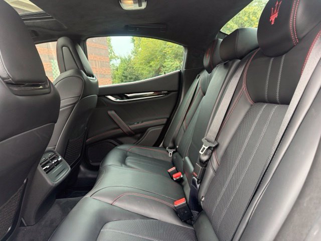 Used 2022 Maserati Ghibli GT RWD image 16