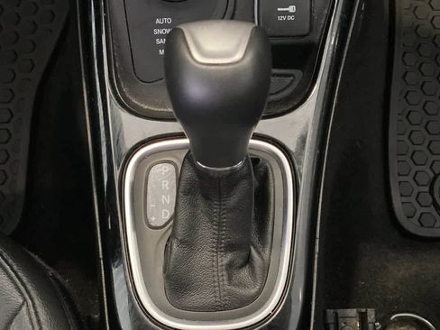 Used 2018 Jeep Compass Latitude w/ Popular Equipment Group AWD/4WD image 22