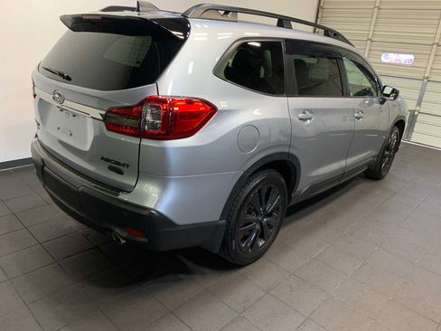 Used 2022 Subaru Ascent Onyx Edition image 3