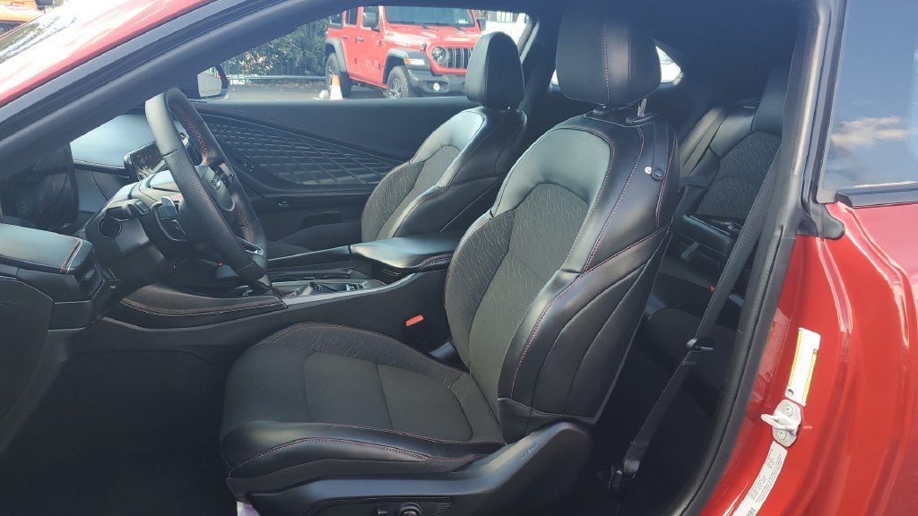 Used 2026 Dodge Charger Scat Pack w/ Blacktop Package AWD/4WD image 16