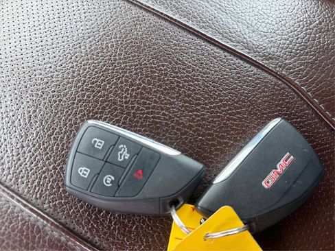 Used 2023 GMC Sierra 1500 Denali w/ Denali Reserve Package AWD/4WD image 33