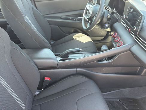 Used 2023 Hyundai Elantra SE w/ Cargo Package FWD image 37