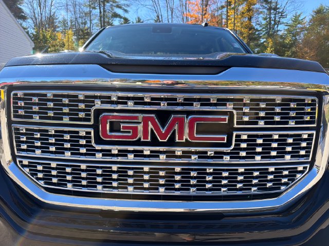 Used 2018 GMC Sierra 1500 Denali w/ Denali Ultimate Package AWD/4WD image 11