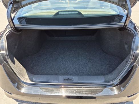 Used 2025 Nissan Sentra SV FWD image 29