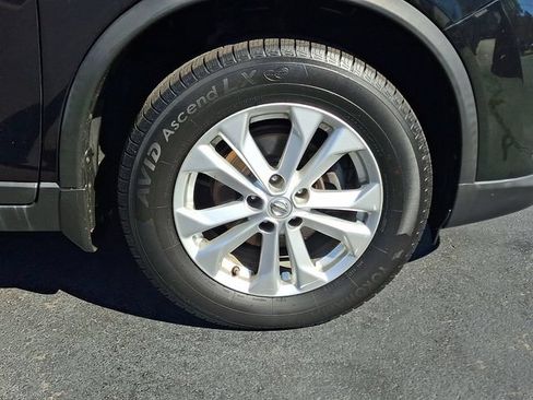 Used 2016 Nissan Rogue SV AWD/4WD image 8
