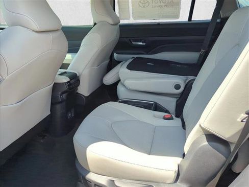 New 2026 Toyota Grand Highlander AWD image 25