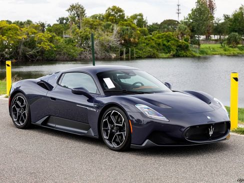 Used 2023 Maserati MC20 Coupe RWD image 1