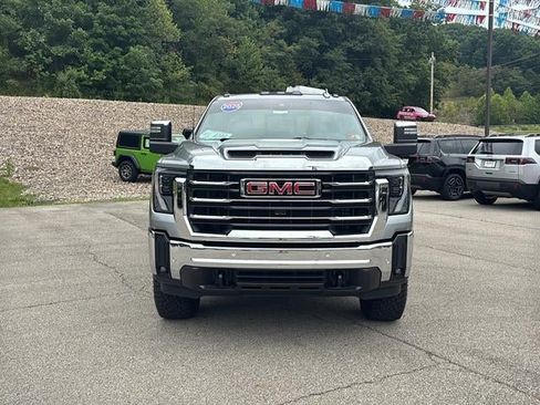 Used 2025 GMC Sierra 2500 SLT AWD/4WD image 2