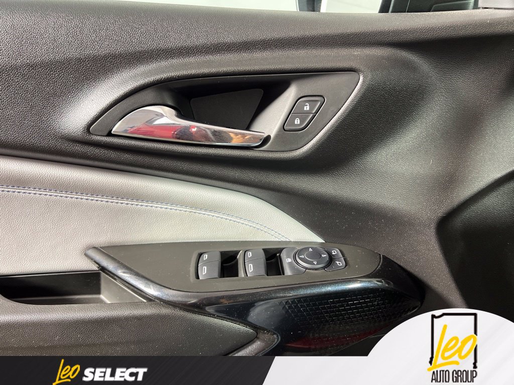 Used 2025 Chevrolet Trax LT w/ Driver Confidence Package FWD image 26