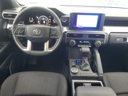 Used 2025 Toyota 4Runner SR5 image 13