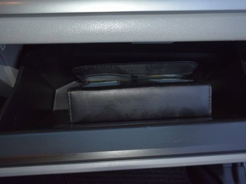 Used 2018 Subaru Forester 2.5i Premium w/ All-Weather Package image 39