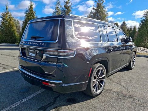 Used 2022 Jeep Grand Wagoneer Series III image 8