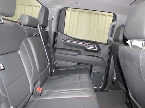 Used 2025 GMC Sierra 1500 SLT image 22