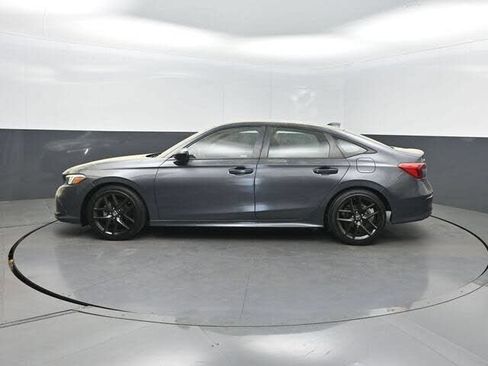 Used 2022 Honda Civic Sport image 1