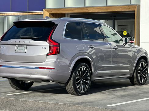 New 2026 Volvo XC90 B5 Plus image 5