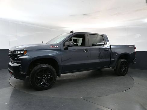 Used 2021 Chevrolet Silverado 1500 LT Trail Boss AWD/4WD image 2