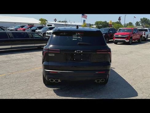 Certified 2024 Chevrolet Traverse LS w/ Midnight/Sport Edition FWD image 31