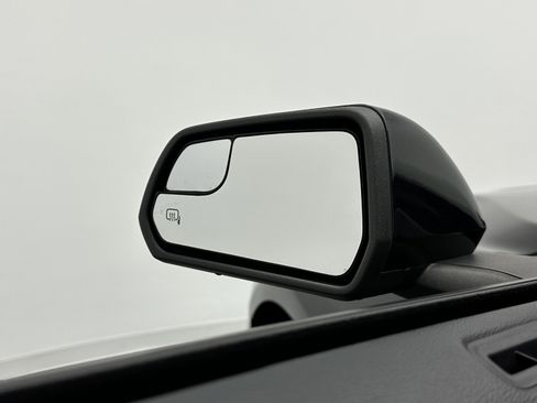 Used 2020 Ford Mustang Premium image 16