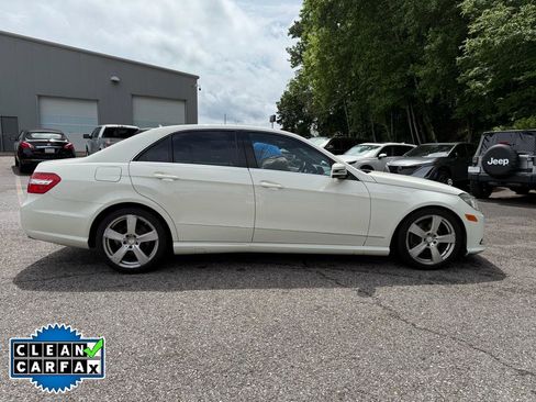 Used 2010 Mercedes-Benz E 350 Luxury image 2
