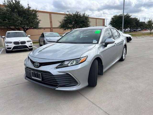 Used 2024 Toyota Camry LE FWD image 7
