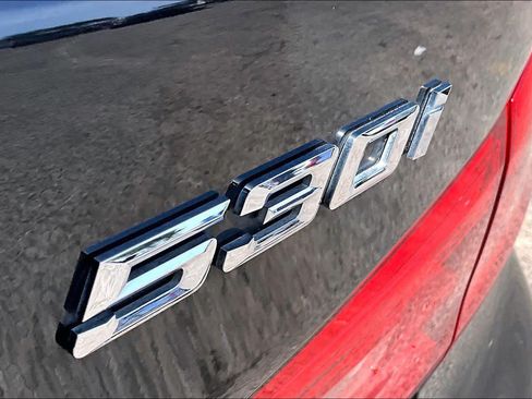 Used 2018 BMW 530i RWD image 12