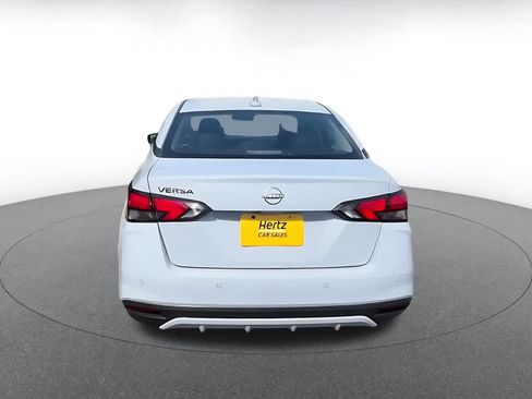 Used 2025 Nissan Versa SV image 17