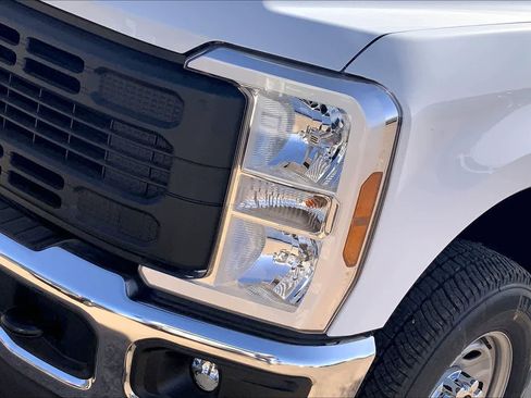 New 2026 Ford F350 XL w/ FX4 Off-Road Package AWD/4WD image 13