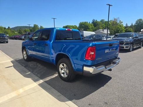 New 2026 RAM 1500 4x4 Crew Cab image 4