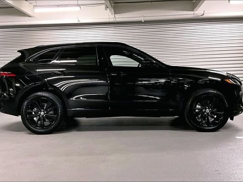 Certified 2025 Jaguar F-PACE R-Dynamic S image 14