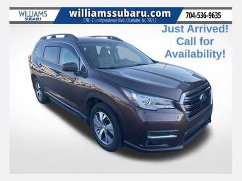 Used 2021 Subaru Ascent Premium w/ Convenience Package AWD/4WD image 1